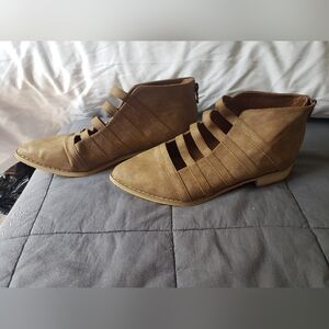 Mi.iM Open Top Ankle Boots